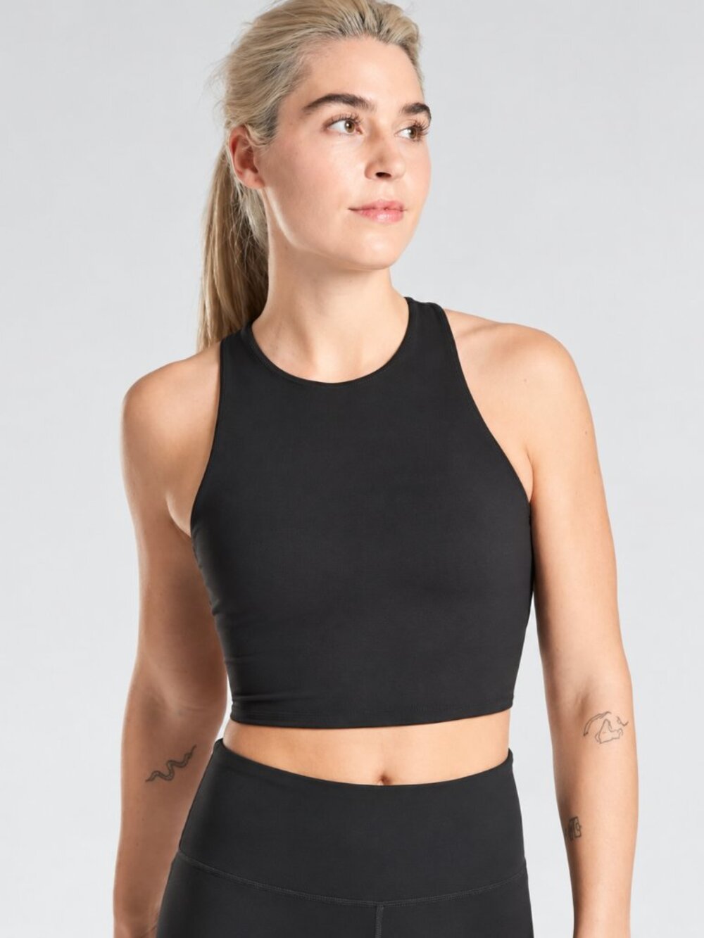 Athleta Conscious Crop High Neck Racerback Yoga Longline Bra Top Black Medium